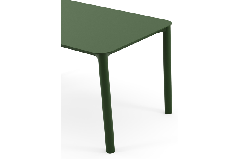 Table de jardin Orso rectangulaire arrondie en aluminium vert - Lg. 140 x Lrg. 80 x Haut. 74,5 cm