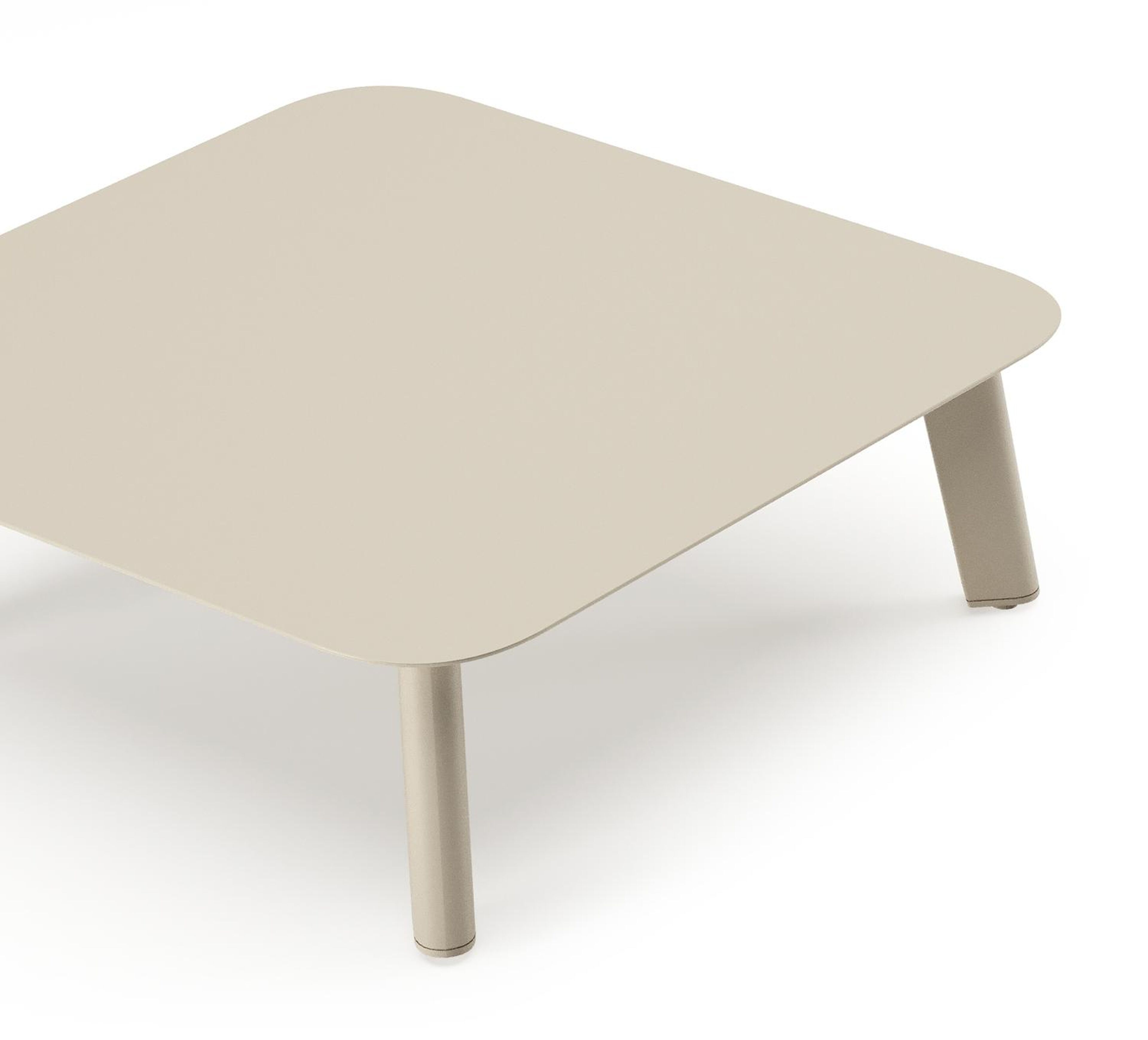 Mosa loungetafel in beige aluminium - Lg. 64 x Lrg. 64 x Haut. 21 cm