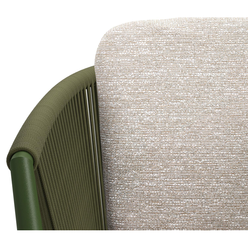 Orso tuinstoel in groen aluminium en groen verticaal geweven ronde rope met luxe zitkussen in All Weather Sunbrella® Luxe Tundra Sand