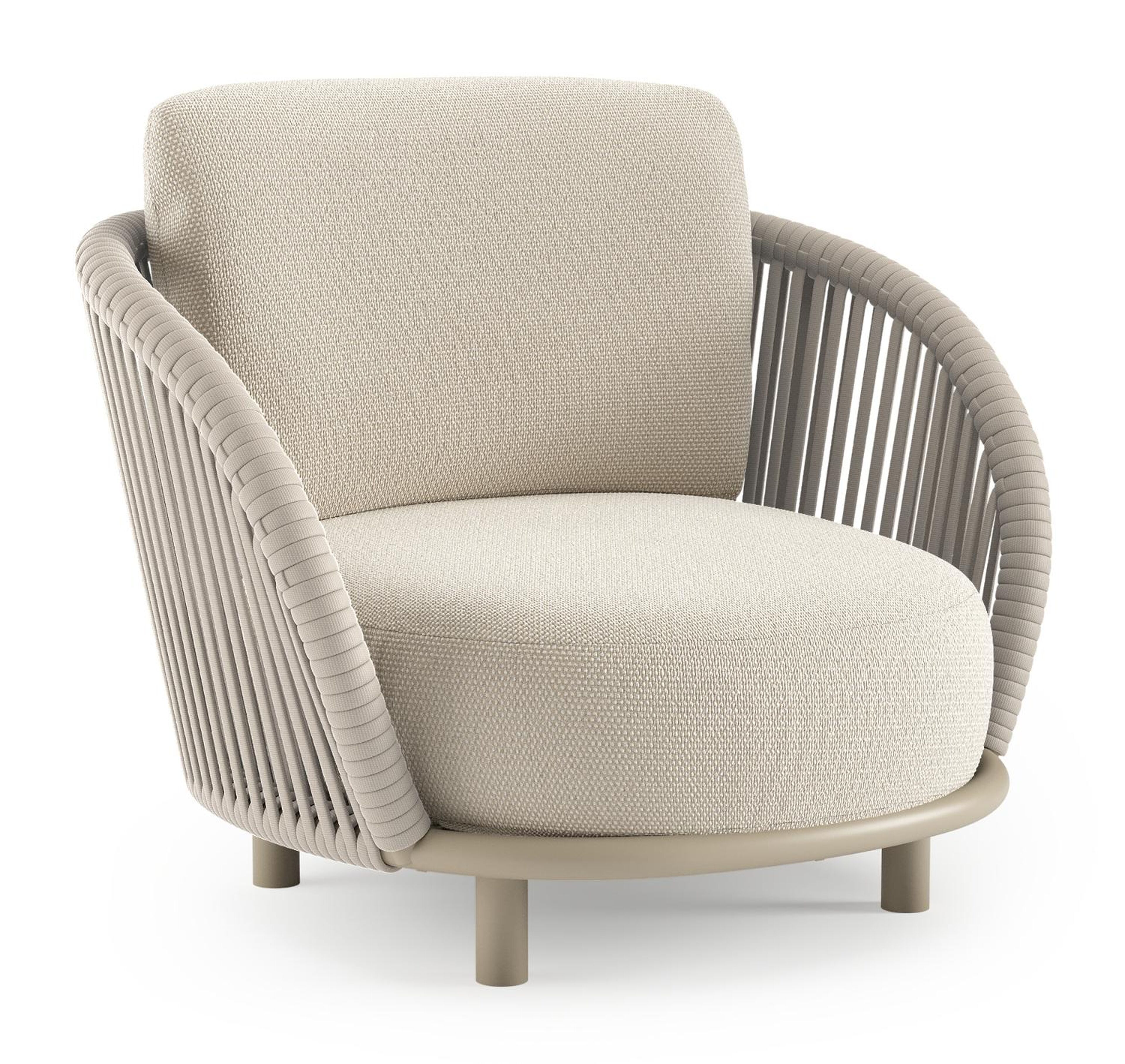 Fauteuil de jardin Lupino en aluminium beige et corde large plate de luxe tissée verticalement beige et coussins en all weather cosytica althea off white