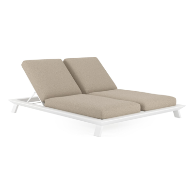 Cesano verstelbaar dubbel ligbed in wit aluminium met marbella beige all weather cosytica kussen