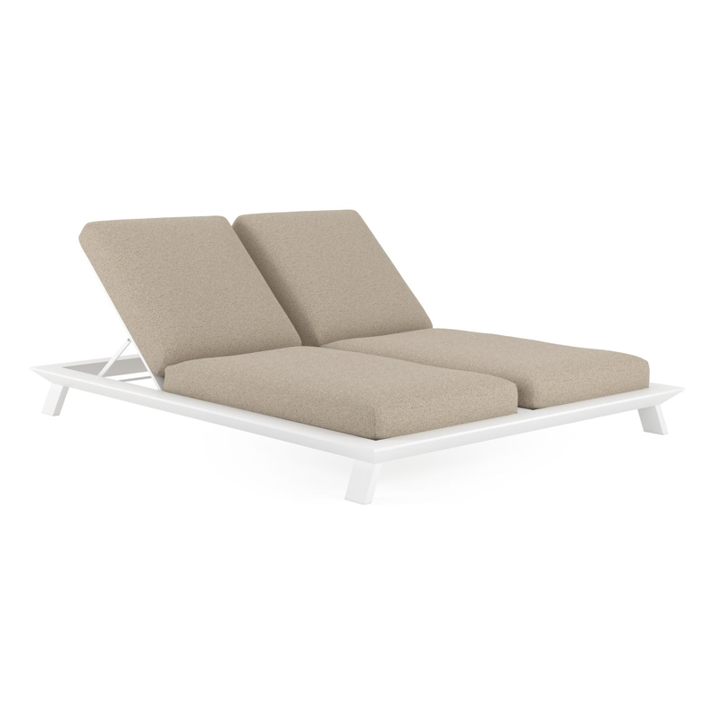 Cesano verstelbaar dubbel ligbed in wit aluminium met marbella beige all weather cosytica kussen