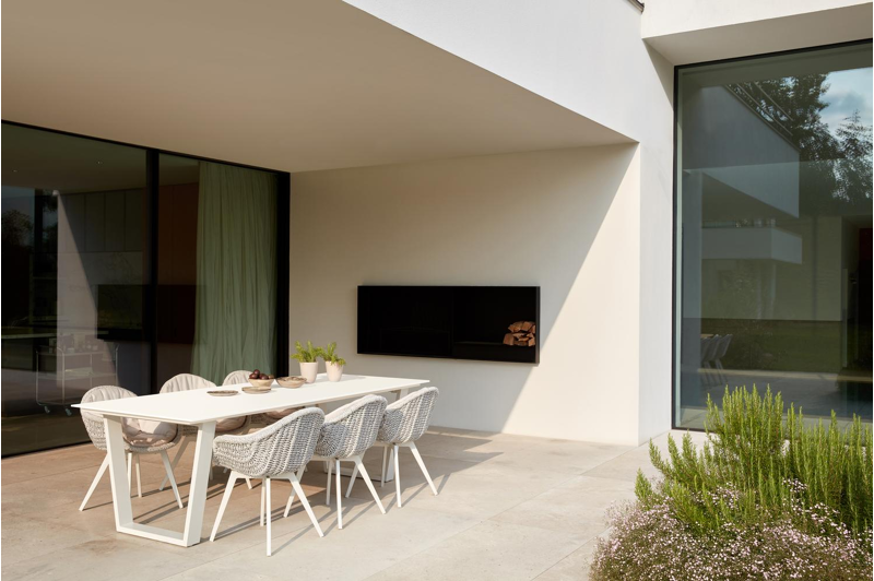 Pagino tuinstoel in wit aluminium en wit wicker