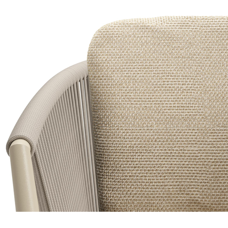 Orso tuinstoel in beige aluminium en beige verticaal geweven ronde rope met luxe zitkussen in All Weather Cosytica Althea Camel