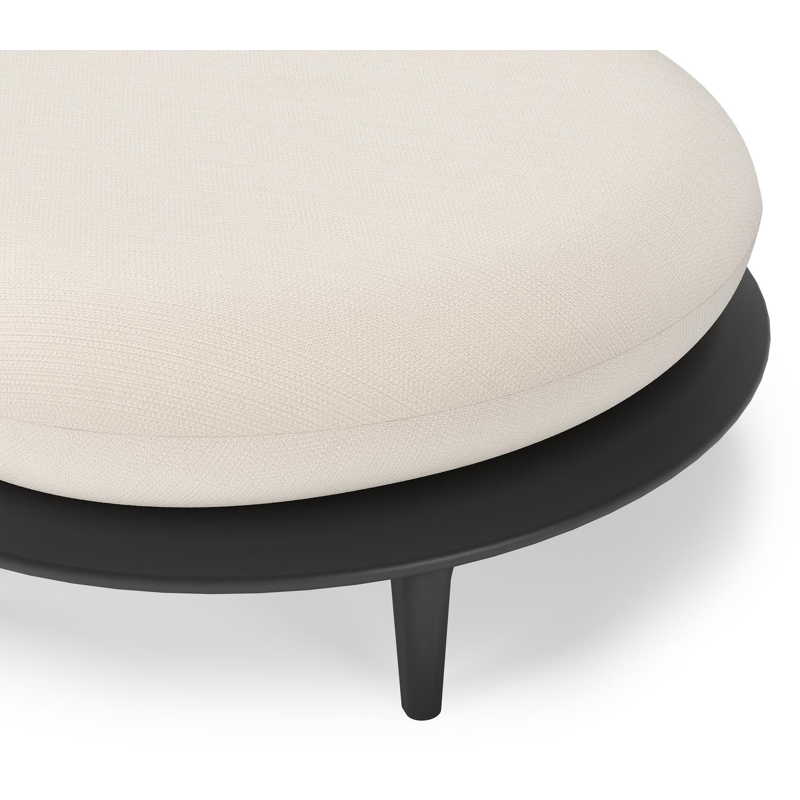 Bomero poef in zwart aluminium met lopi snow all weather sunbrella® luxe kussen