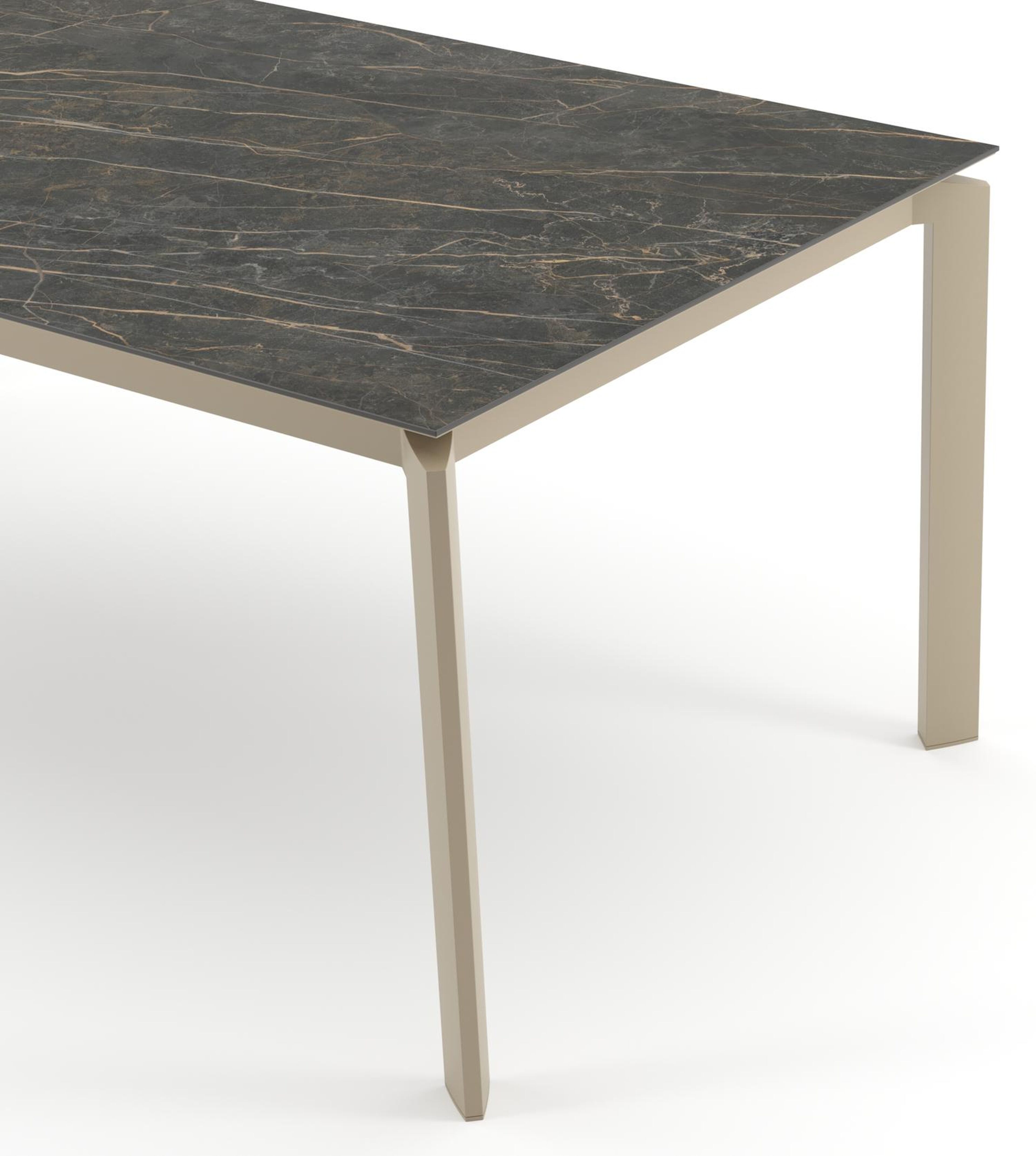 Cirello tuintafel rechthoekig in beige aluminium en volkeramiek Black Obsession - L 200 x B 100 x H 75 cm