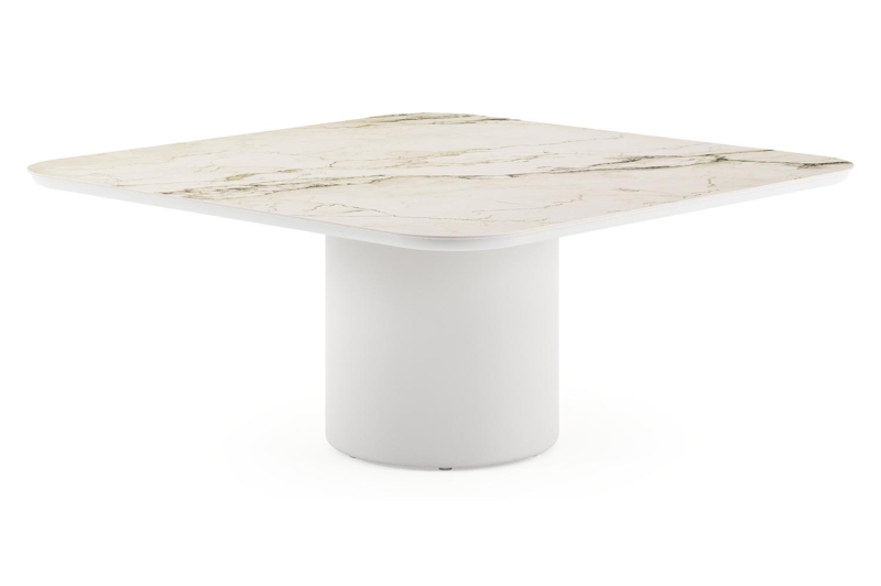 Amico low dining tuintafel afgerond vierkant in wit aluminium en volkeramiek Colorado Dunes - L 148 x B 148 x H 61 cm