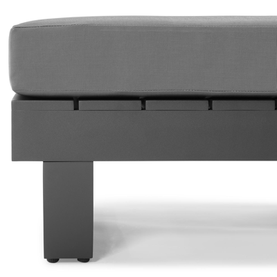 Modica lounge poef in zwart aluminium met grijs textilene kussen