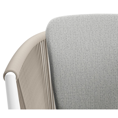 Orso tuinstoel in wit aluminium en beige verticaal geweven ronde rope met kussen in savane nimbus all weather sunbrella® luxe