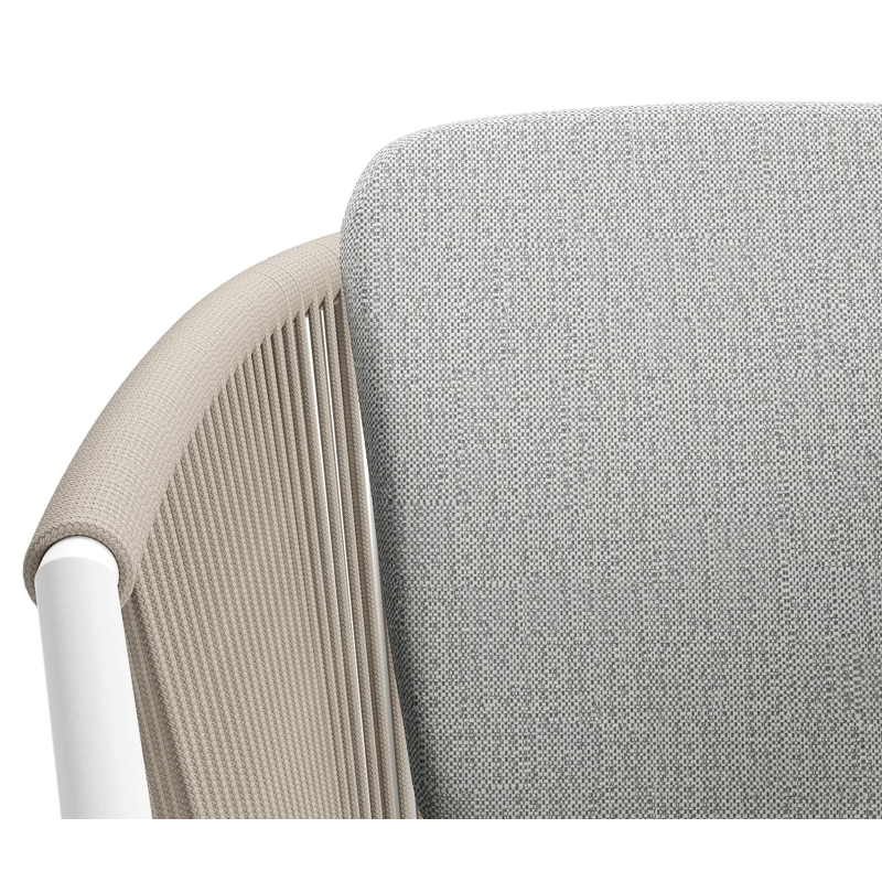 Orso tuinstoel in wit aluminium en beige verticaal geweven ronde rope met kussen in savane nimbus all weather sunbrella® luxe