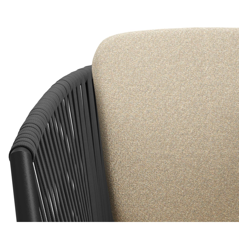 Chaise de jardin Orso en aluminium noir et corde plate tissée verticalement noir avec coussin en All Weather Solica Soul Papyrus
