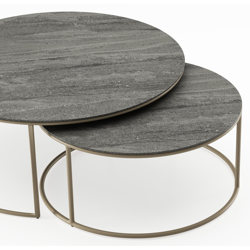 Fano set van 2 loungetafels rond in beige aluminium en volkeramiek Aspen Grey - Dia. 85 x H 35 cm
