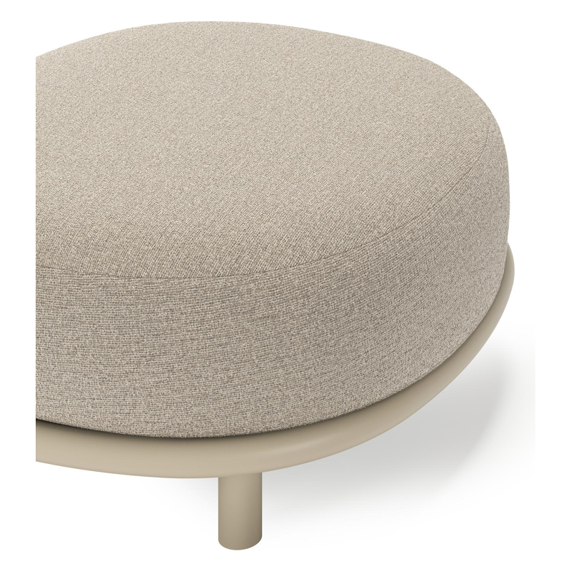 Lupino poef in beige aluminium met catania sand all weather cosytica kussen
