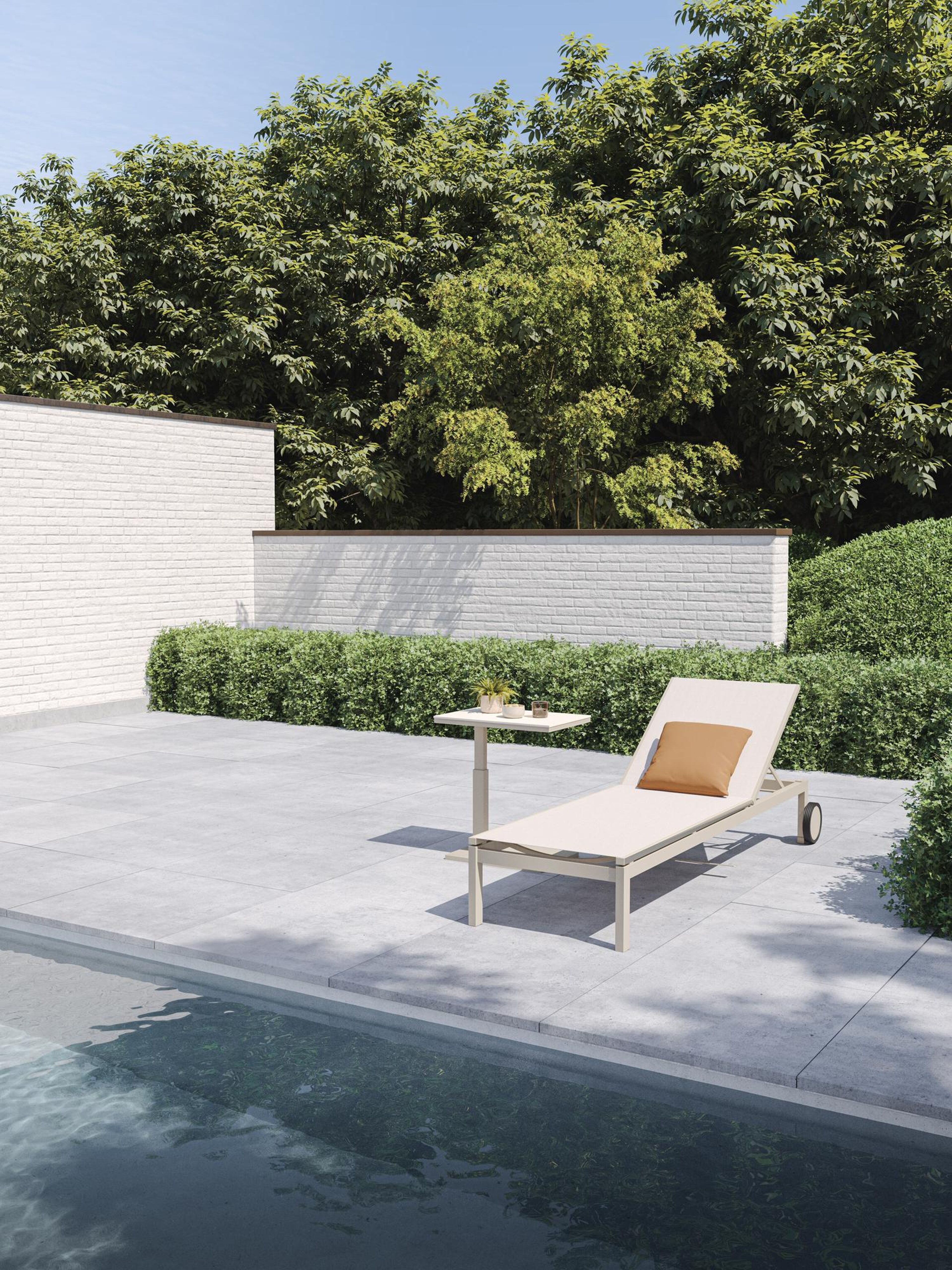 Caravelle verstelbaar ligbed in beige aluminium en beige single textileen