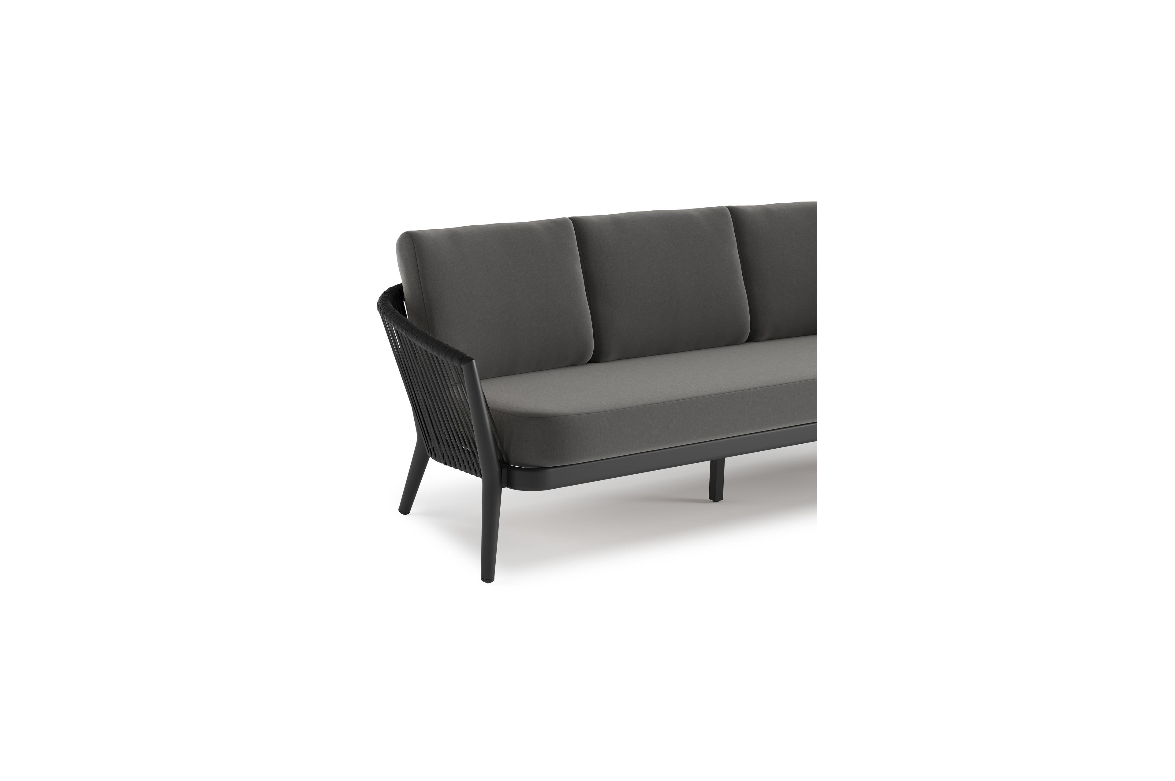 Orso loungebank in zwart aluminium en zwart verticaal geweven luxe vlakke rope met Natte Charcoal Chine all weather sunbrella® luxe kussen