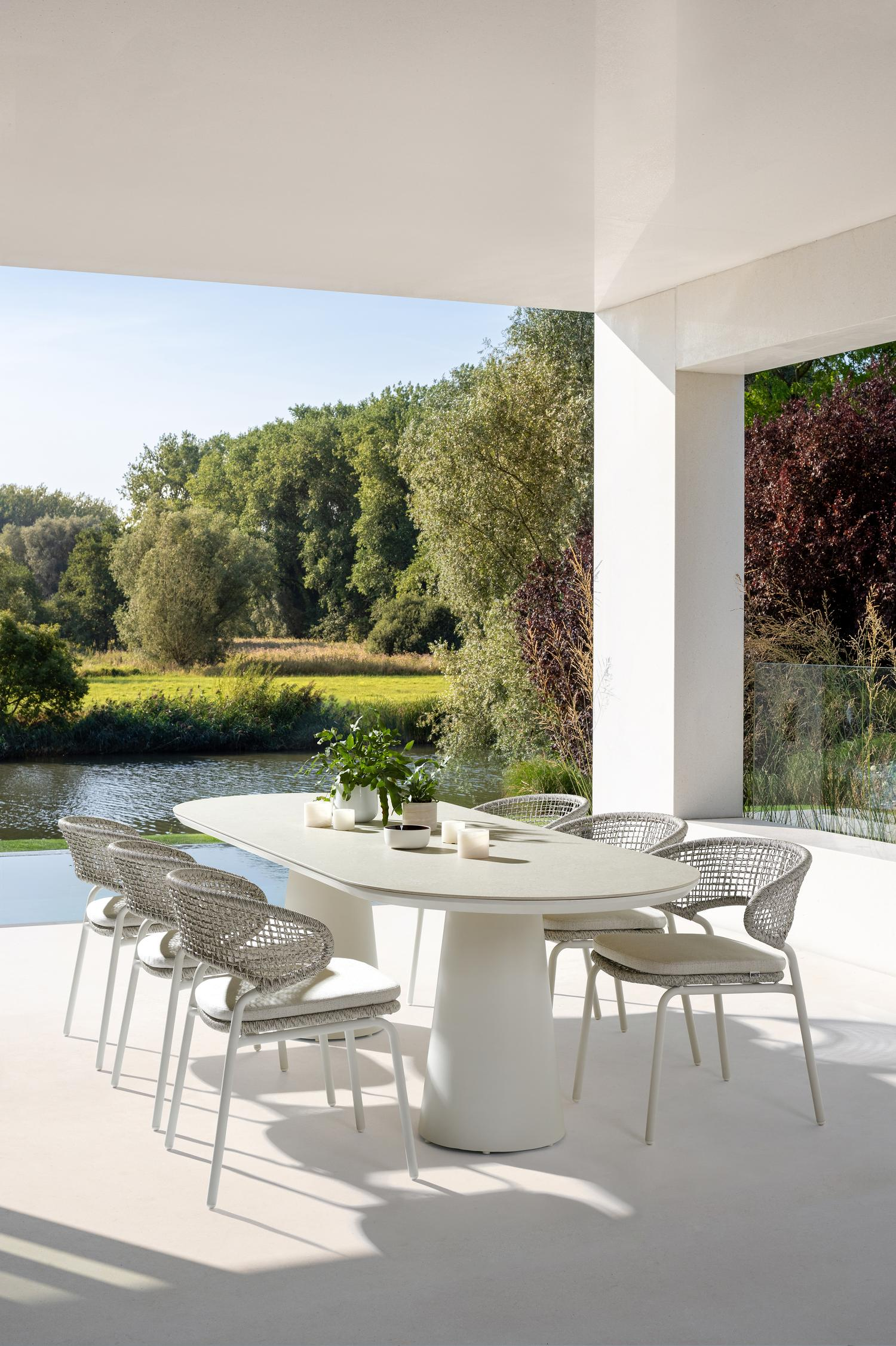 Donato XL stapelbare tuinstoel in wit aluminium en grijs wicker