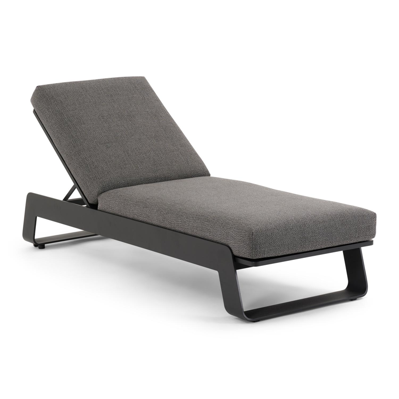 Atessa verstelbaar ligbed in zwart aluminium met savane tornado all weather sunbrella® luxe kussen