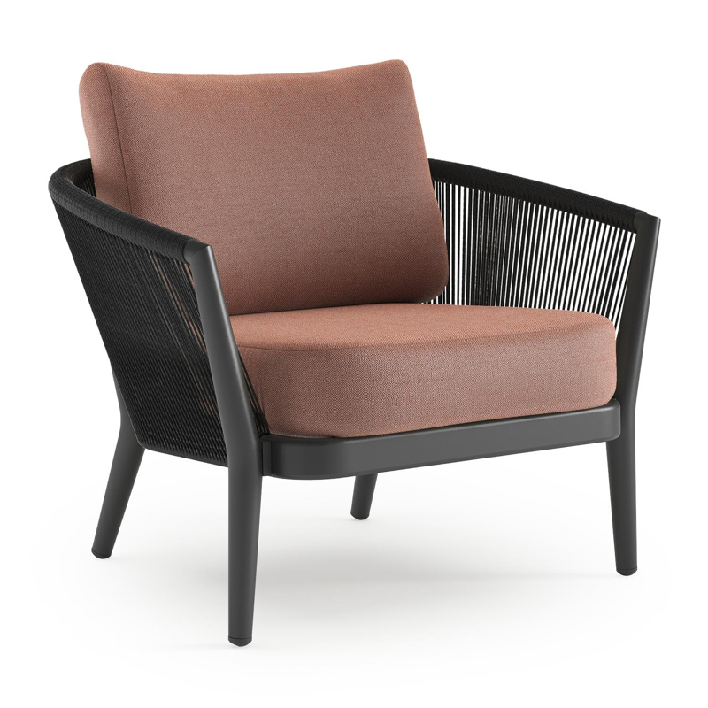 Orso loungestoel in zwart aluminium en zwart verticaal geweven ronde rope met Savane Rust all weather sunbrella® luxe kussen