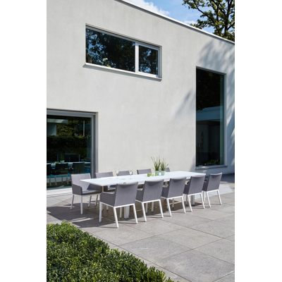 Calobra verlengbare tuintafel in wit aluminium en glas wit - L 220/330 x B 107 x H 75 cm