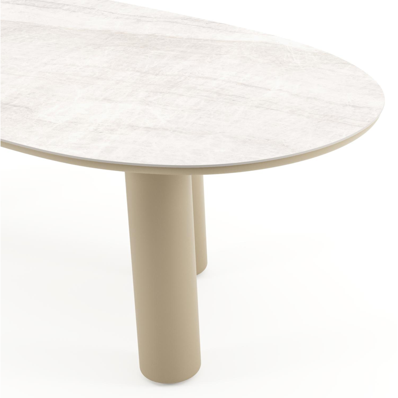 Amico tuintafel organisch in beige aluminium en volkeramiek Taj Mahal - L 240 x B 110 x H 73.5 cm