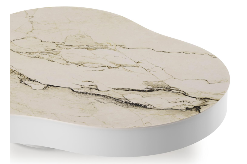 Table de basse Lomano en aluminium blanc et céramique pleine Colorado Dunes - Lg. 131 x Lrg. 108 x Haut. 8 cm