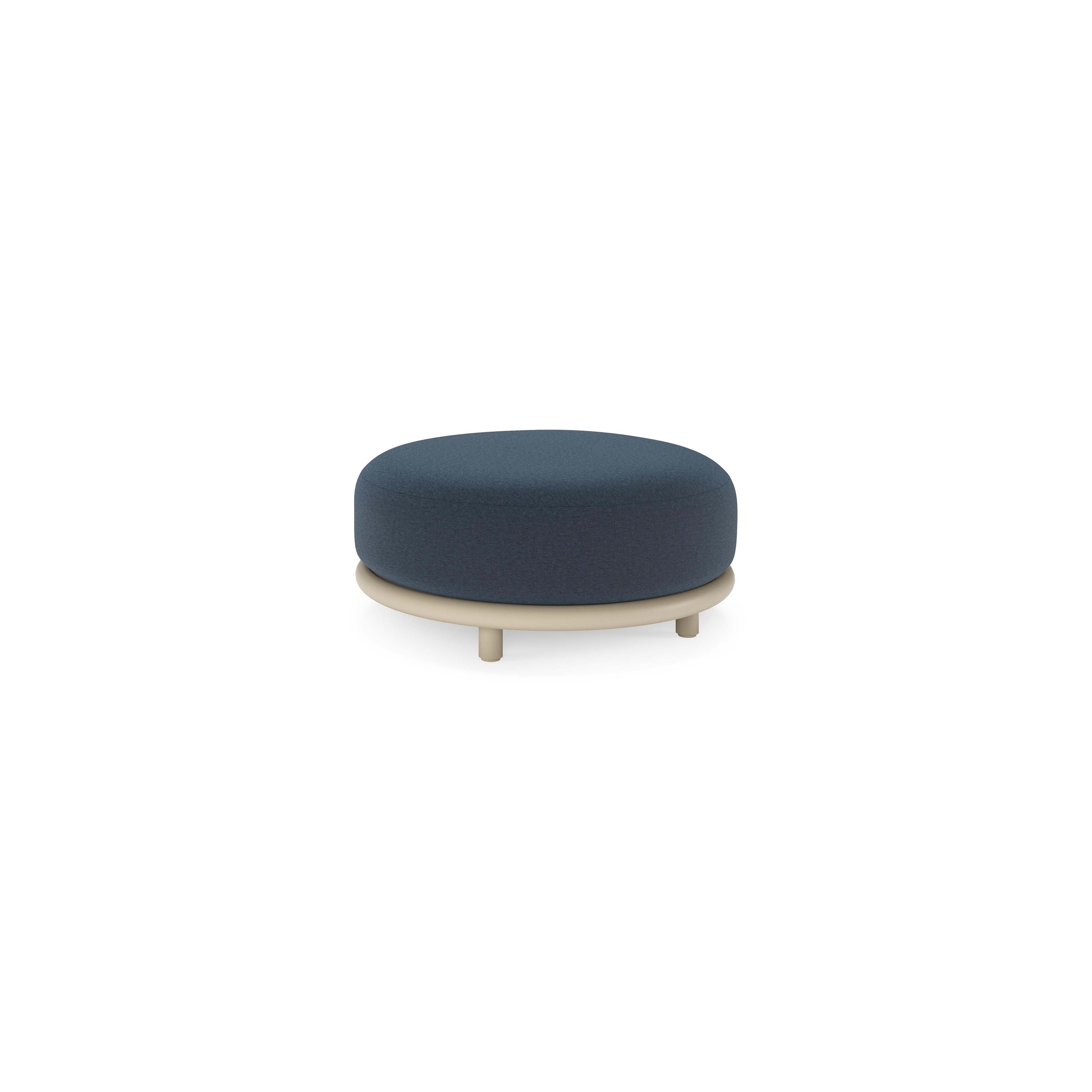 Lomano poef in beige aluminium en beige verticaal geweven luxe vlakke rope met Heritage Indigo All Weather sunbrellaÂ® luxe