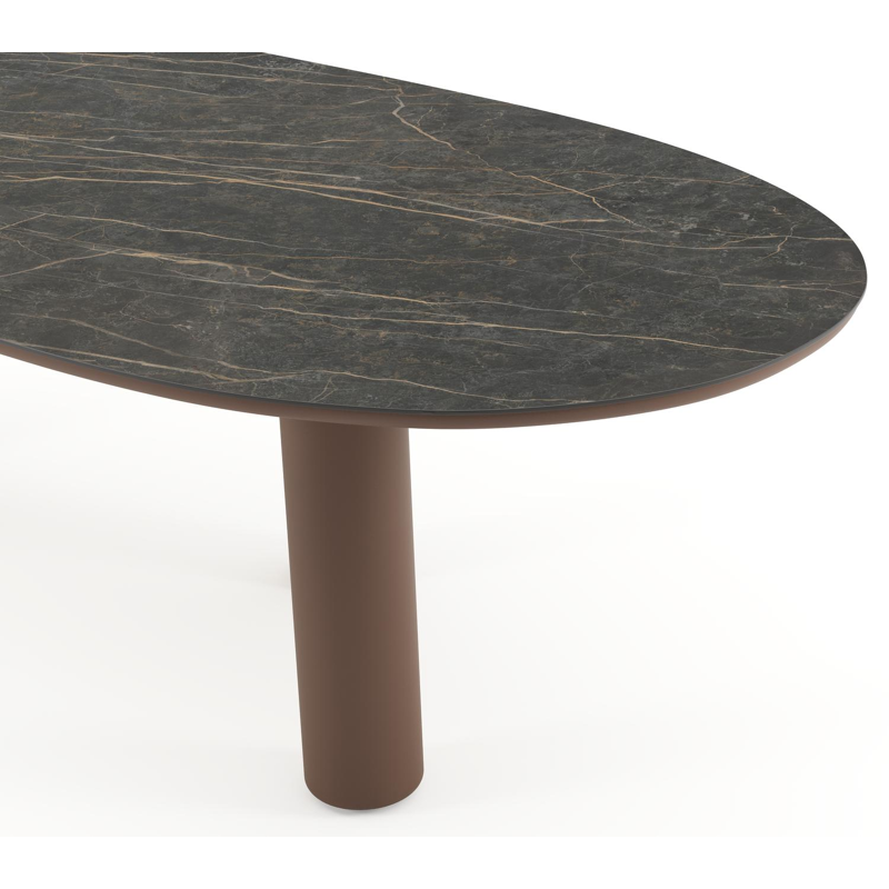 Table de jardin Amico organique en taupe aluminium et céramique pleine Black Obsession - Lg. 280 x Lrg. 120 x Haut. 73.5 cm
