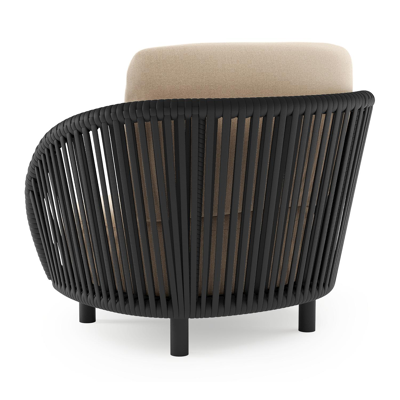 Lupino loungestoel in zwart aluminium en zwart verticaal geweven luxe vlakke brede rope met natte heather beige all weather sunbrella® luxe kussen