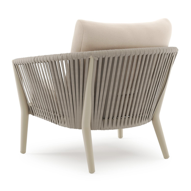 Orso loungestoel in beige aluminium en beige verticaal geweven ronde rope met Natte Linen Chalk all weather sunbrella® luxe kussen