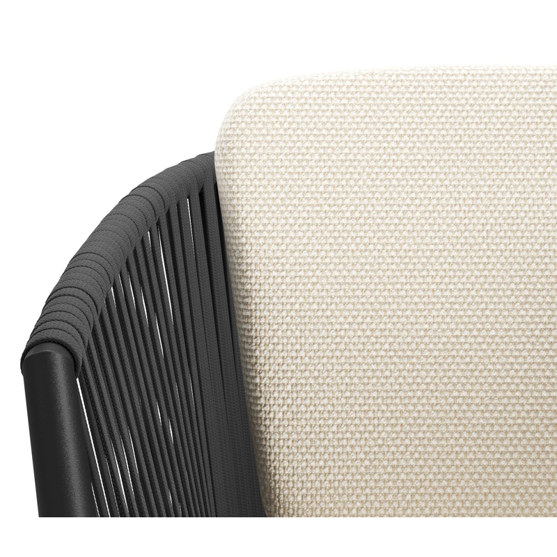 Orso tuinstoel in zwart aluminium en zwart verticaal geweven vlakke rope met zitkussen in All Weather Cosytica Althea Off White