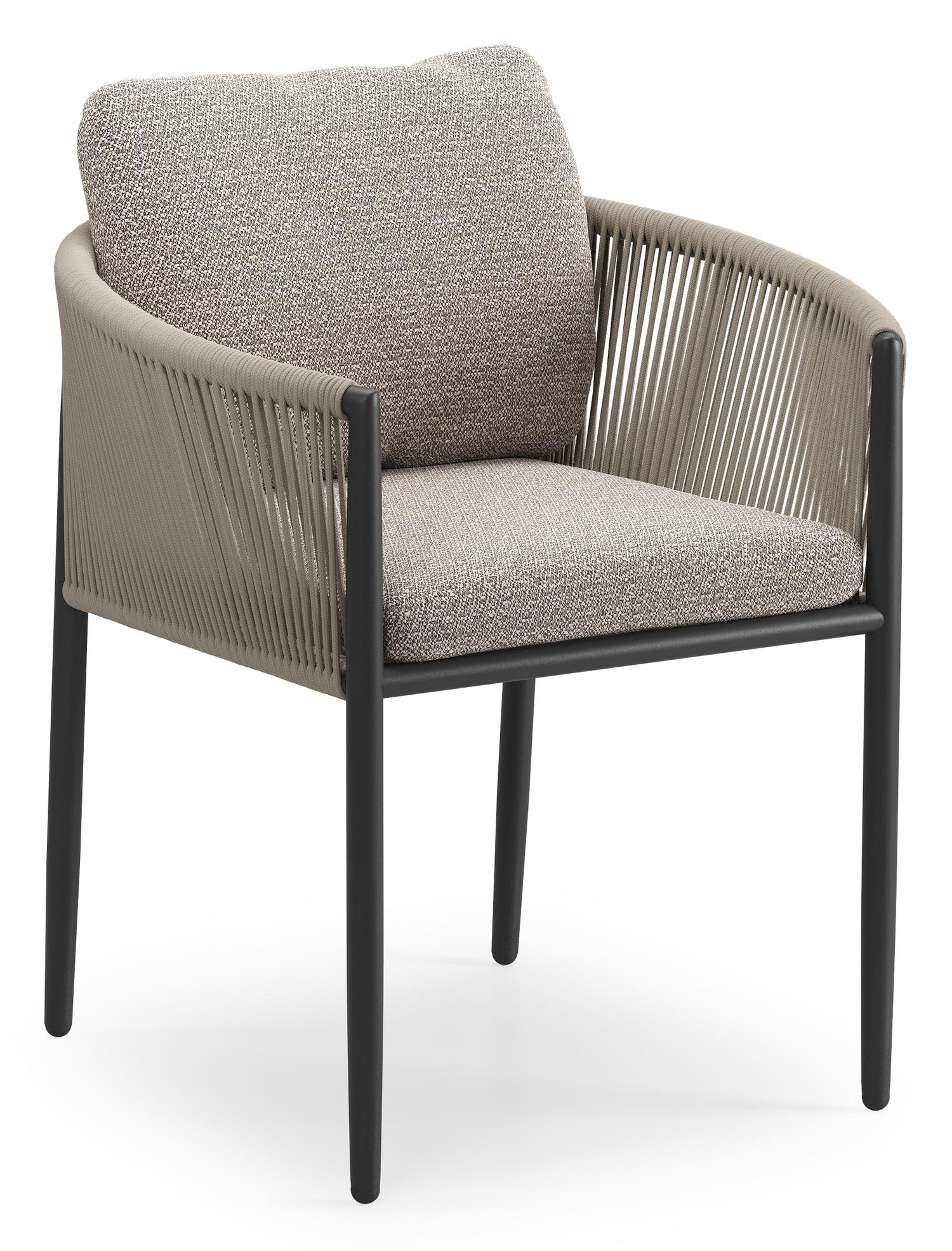 Organo tuinstoel in zwart aluminium en zwart verticaal geweven ronde rope met stoelkussen in All Weather Sunbrella® Luxe Wander Granite