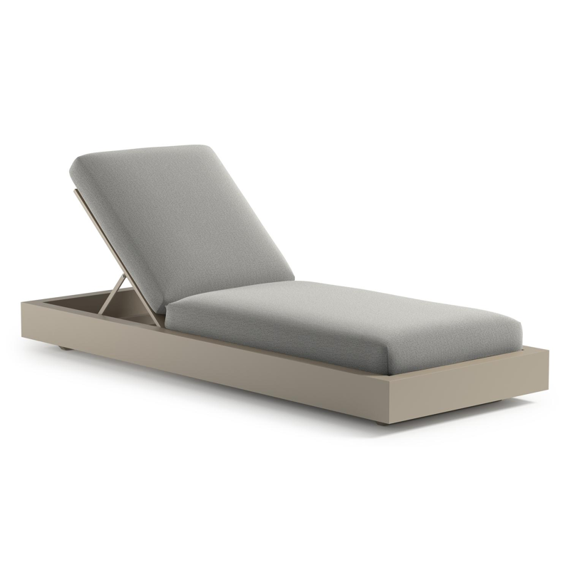 Como verstelbaar ligbed in beige aluminium met savane nimbus all weather sunbrella® luxe