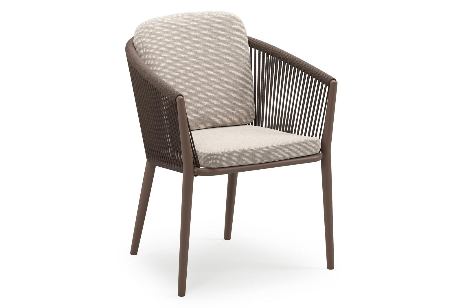 Chaise de jardin empilable Orso en aluminium taupe et corde ronde tissée verticalement taupe avec coussin en All Weather Sunbrella® Luxe Slow Farafra