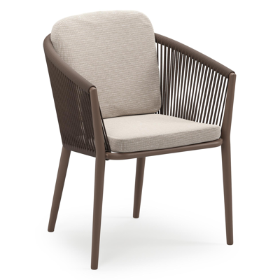 Orso stapelbare tuinstoel in taupe aluminium en taupe verticaal geweven ronde rope met stoelkussen in All Weather Sunbrella® Luxe Slow Farafra