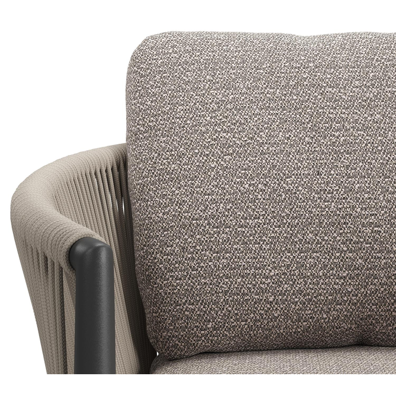 Organo tuinstoel in zwart aluminium en zwart verticaal geweven ronde rope met stoelkussen in All Weather Sunbrella® Luxe Wander Granite