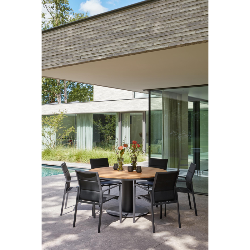 Como stapelbare tuinstoel in zwart aluminium en zwart comfort textilene