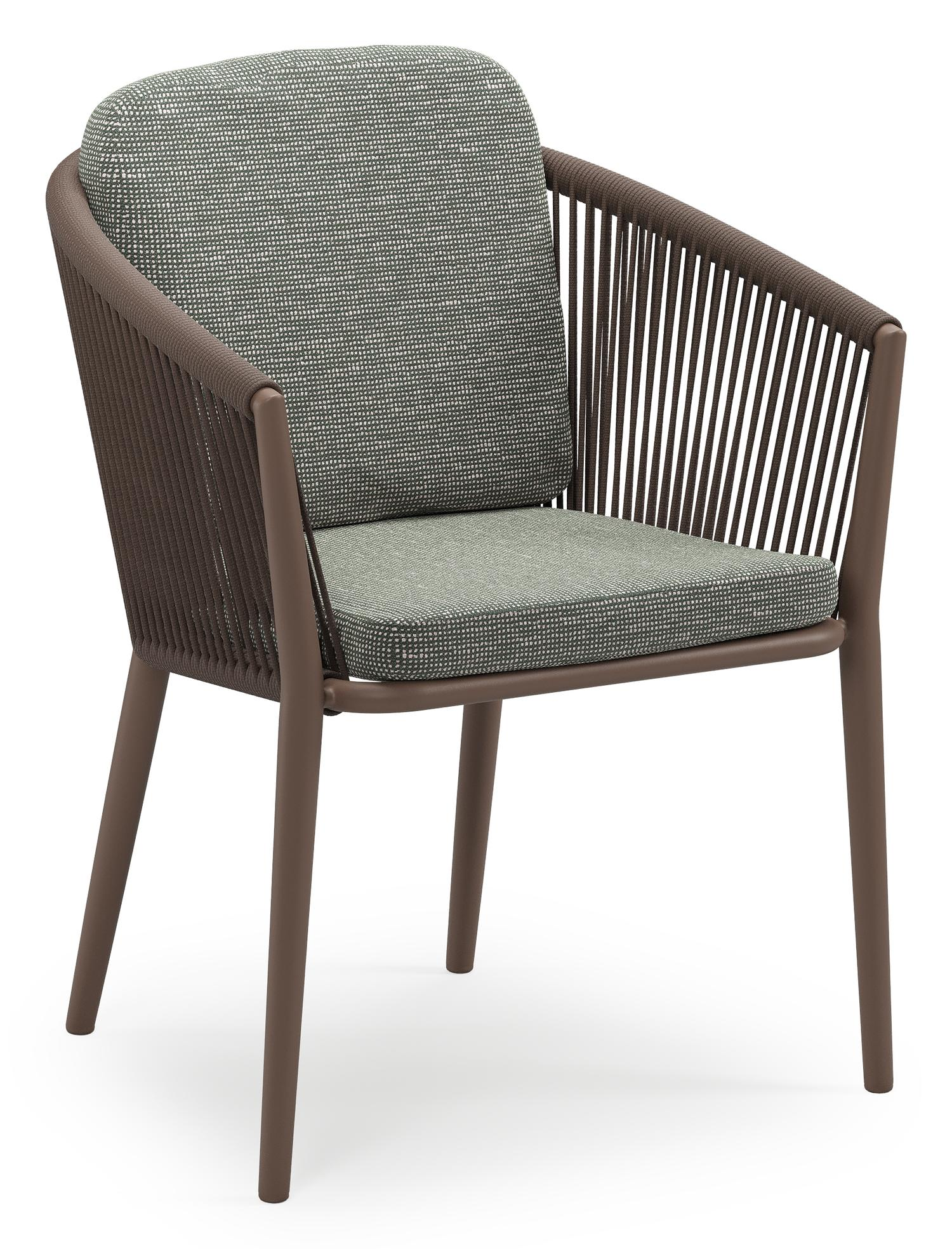 Orso stapelbare tuinstoel in taupe aluminium en taupe verticaal geweven ronde rope met stoelkussen in All Weather Sunbrella® Luxe Slow Fern