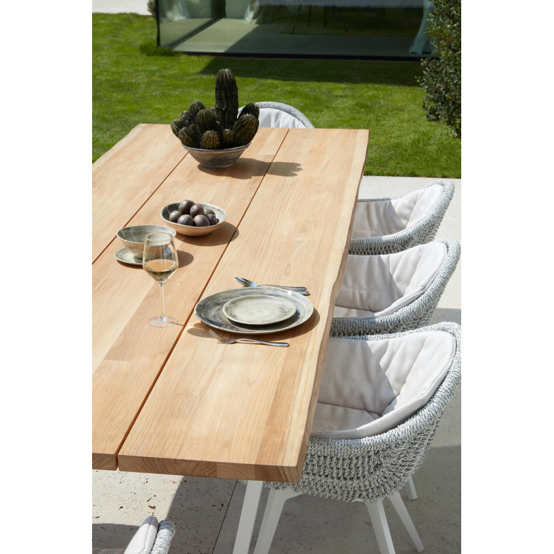 Pagino tuinstoel in wit aluminium en wit wicker