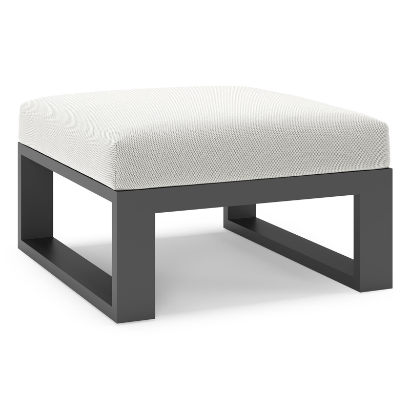 Verato poef in zwart aluminium met lopi ash all weather sunbrella® luxe kussen