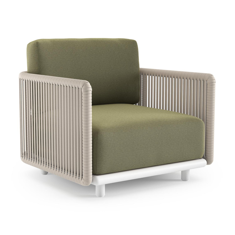 Fauteuil de jardin Organo en aluminium blanc et corde luxe plate tissée verticalement beige et coussin en all weather Sunbrella® luxe heritage leaf