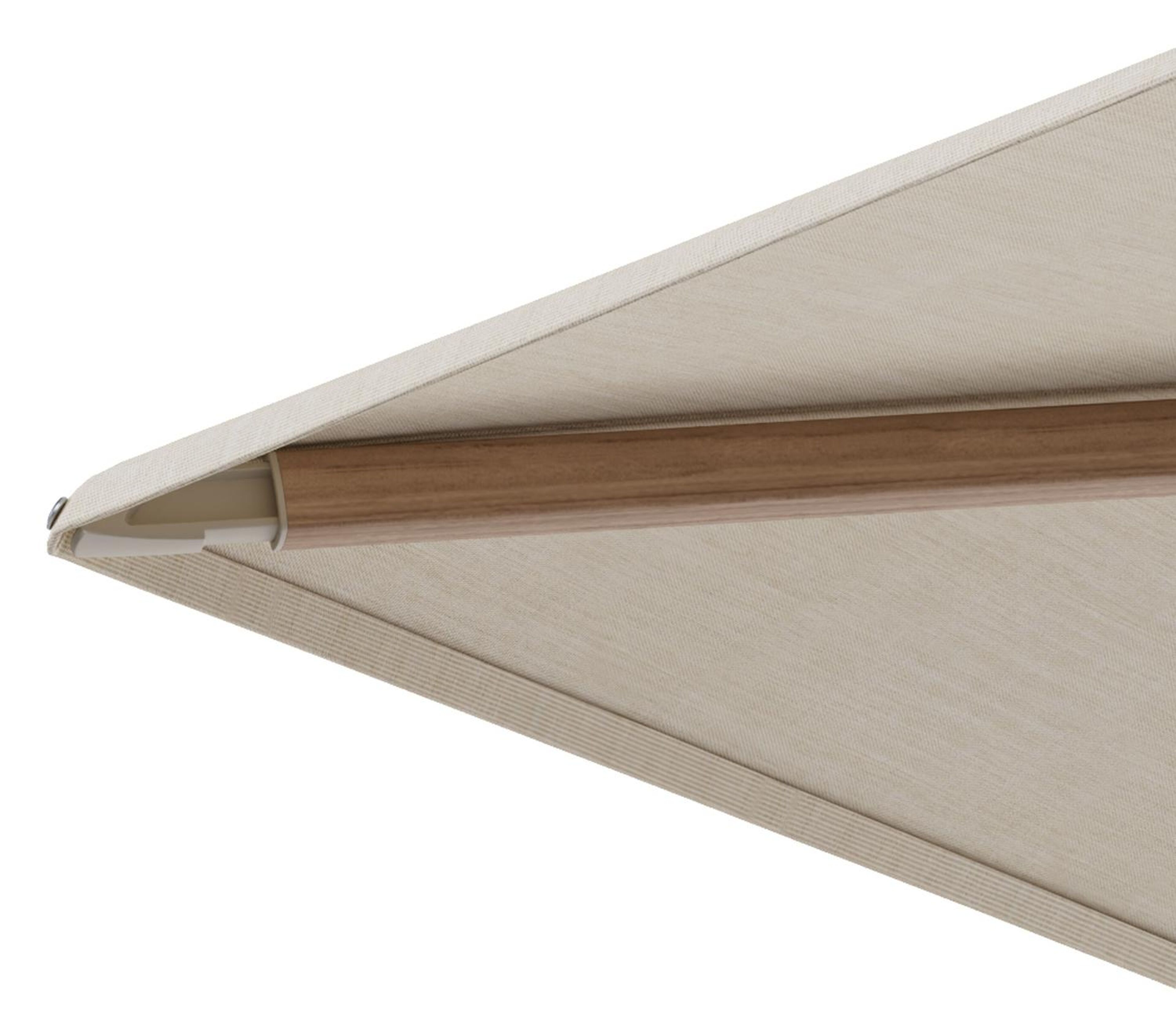 Minore zweefparasol met tiltfunctie in houtlook aluminium en All Weather Sunbrella Premium beige parasoldoek - L1 400 x L2 300 cm (zonder voet)