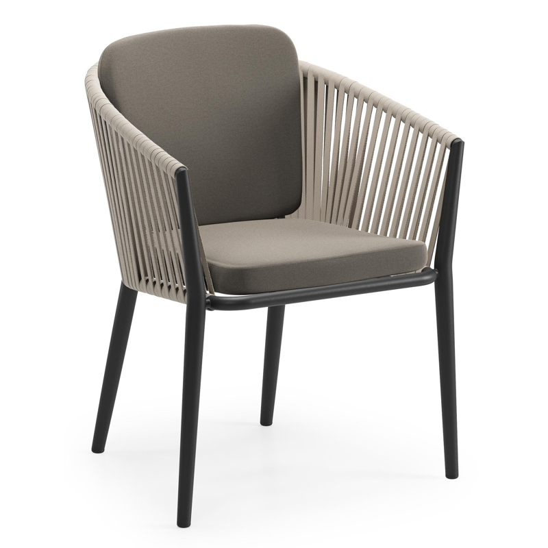 Chaise de jardin Orso en aluminium noir et corde plate tissée verticalement beige avec coussin en All Weather Sunbrella® Luxe Natte Carbon Beige