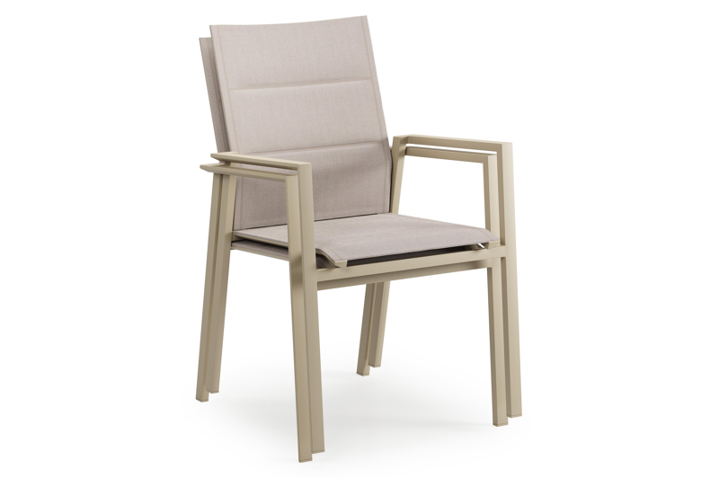 Cirello stapelbare tuinstoel in beige aluminium en beige dubbele comfort textilene