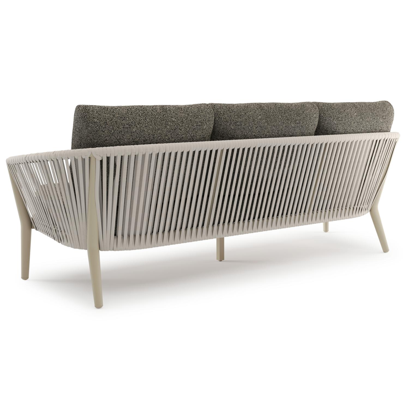 Orso loungeset in beige aluminium en beige verticaal geweven ronde rope met Marbella Tunder all weather cosytica kussen
