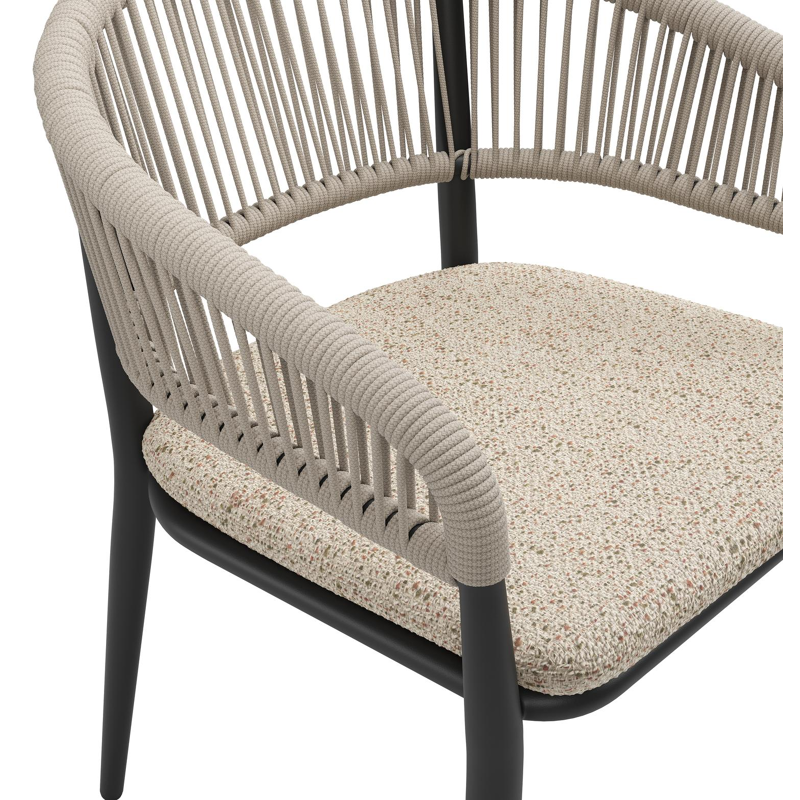Tolfa stapelbare tuinstoel in zwart aluminium en beige verticaal geweven ronde rope met stoelkussen in All Weather Cosytica Bora Jungle