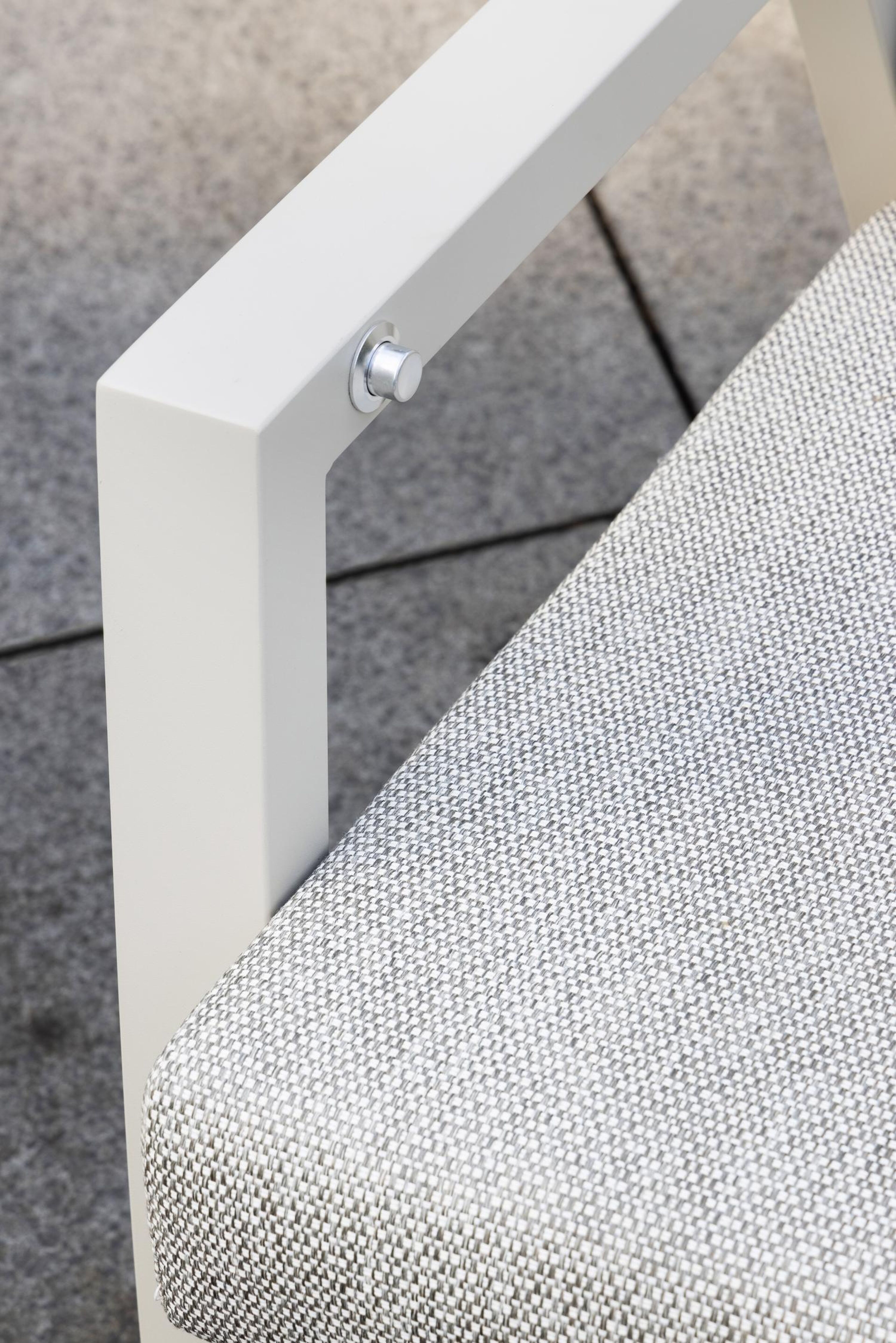 Avila loungestoel 1-zit + poef in beige aluminium met twilight granite weather+ softtouch kussen