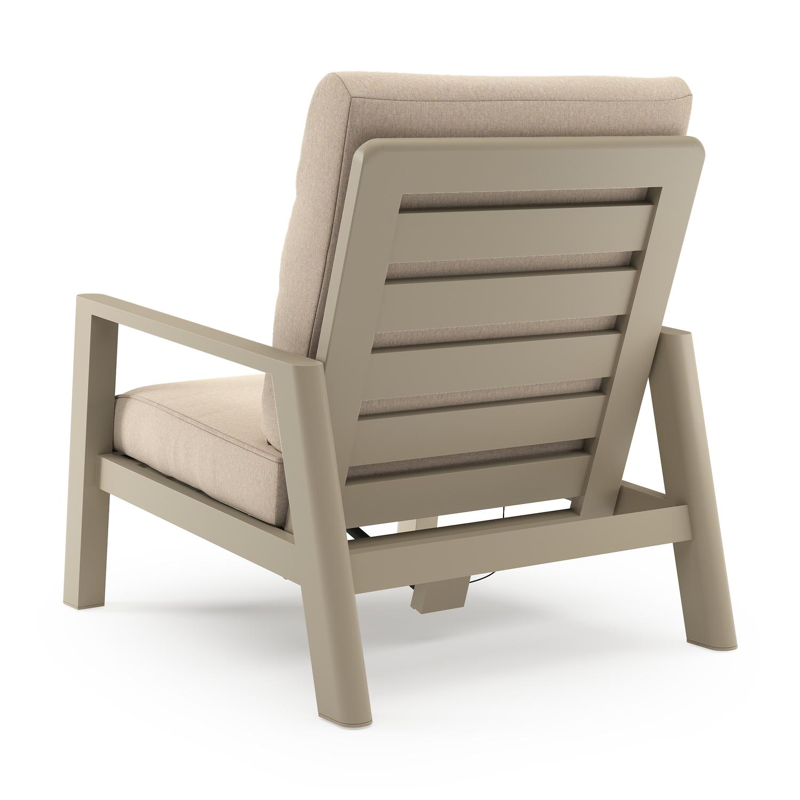 Cirello loungestoel in beige aluminium met heritage papyrus all weather sunbrella® luxe kussen