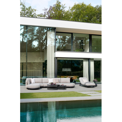 Salon de jardin d'angle Lomano en aluminium noir et corde luxe plate tissée verticalement beige et coussins en all weather cosytica Catania Greige