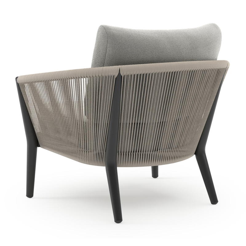 Orso loungestoel in zwart aluminium en beige verticaal geweven ronde rope met Lopi Ash all weather sunbrella® luxe kussen