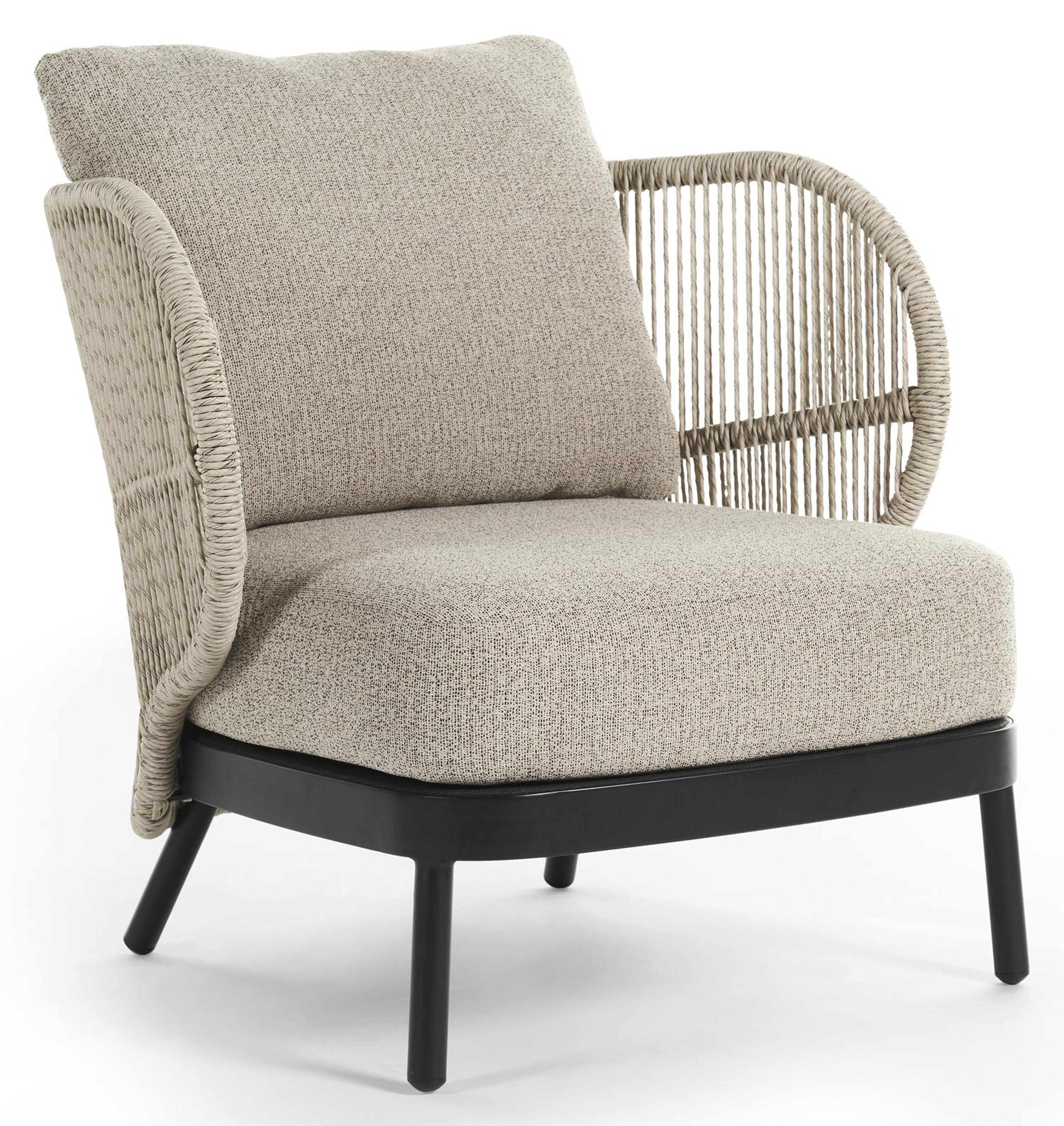 Lugano loungestoel 1-zit in zwart aluminium en beige gedraaide ronde wicker met catania beige All Weather Cosytica kussen